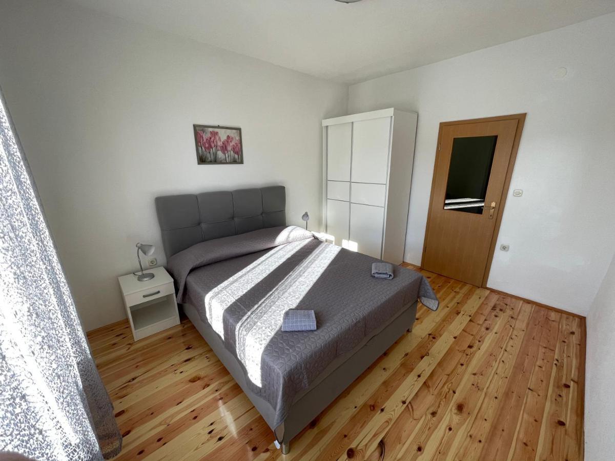 Ivan I Matej Apartments Blace Eksteriør bilde