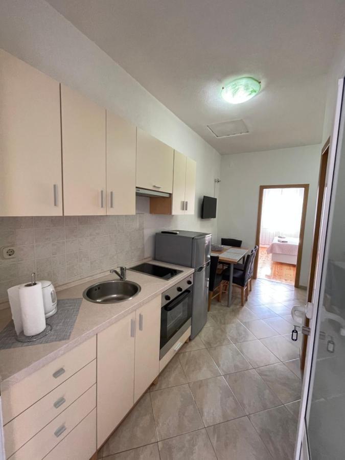 Ivan I Matej Apartments Blace Eksteriør bilde