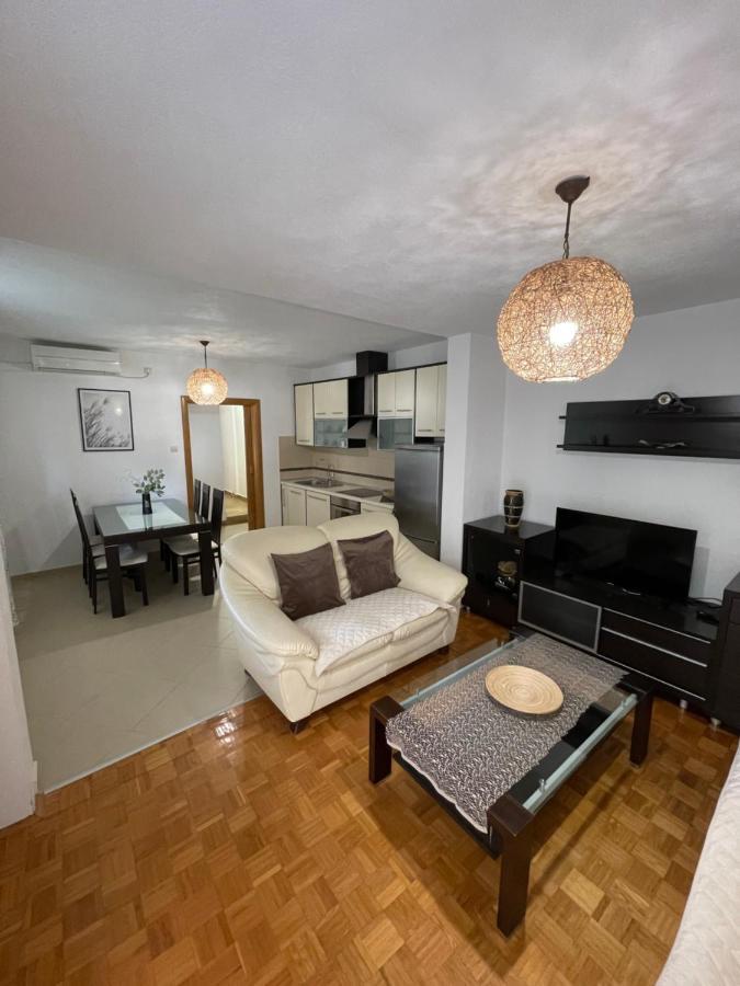Ivan I Matej Apartments Blace Eksteriør bilde